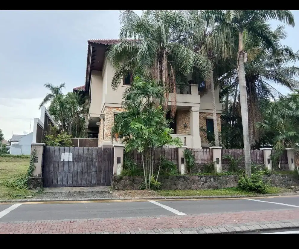 SEGERA LELANG  Rumah Surabaya Citraland Puri Widya Kencana