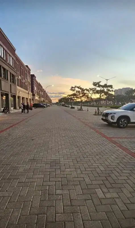 Dijual cepat ruko boston boulevard pik2 brand new