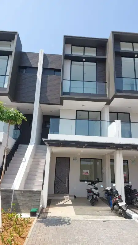 Disewakan rumah gold island view laut