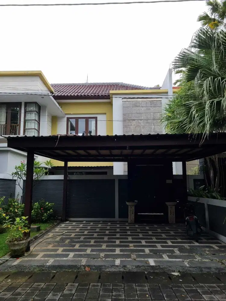 Disewa Villa Cantik di daerah Sunset road Di dalam komplek