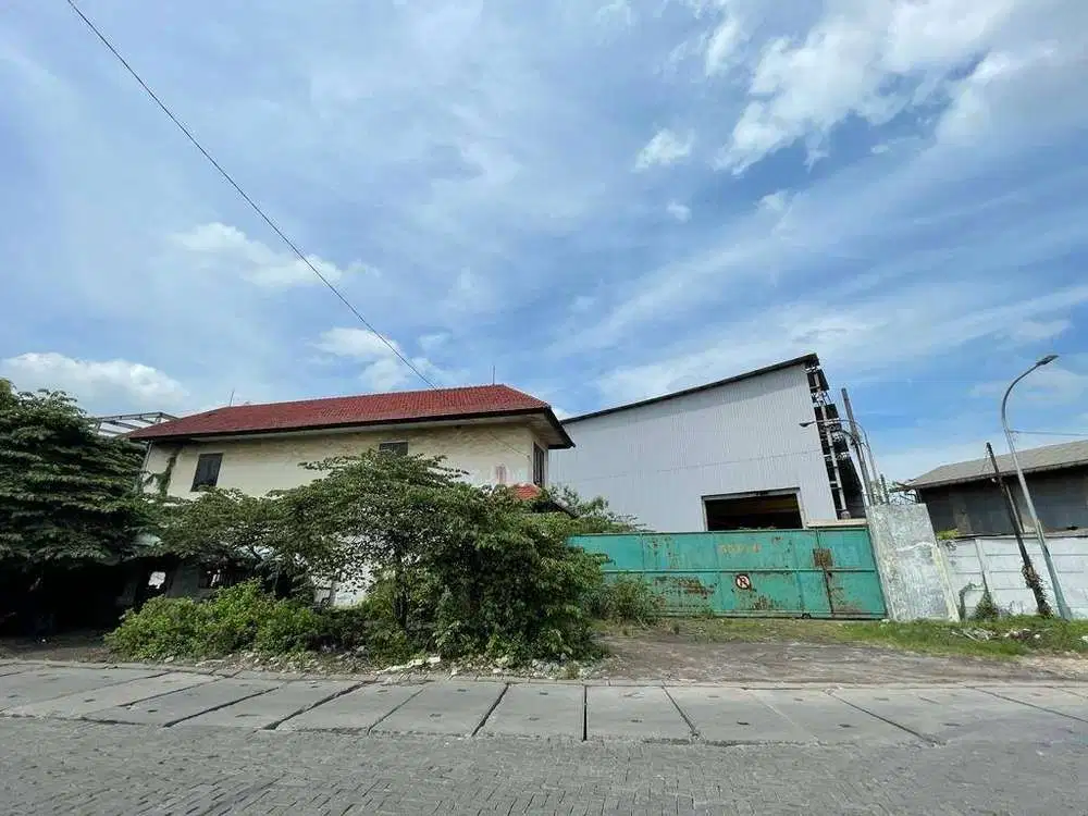 GUDANG EX PABRIK LUAS BESAR MURAH DI JALAN UTAMA KALIANAK