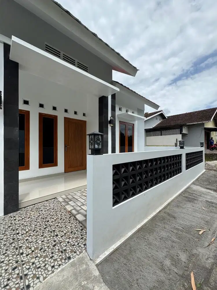 RUMAH DEKAT KAMPUS UII JL KALIURANG KM 14