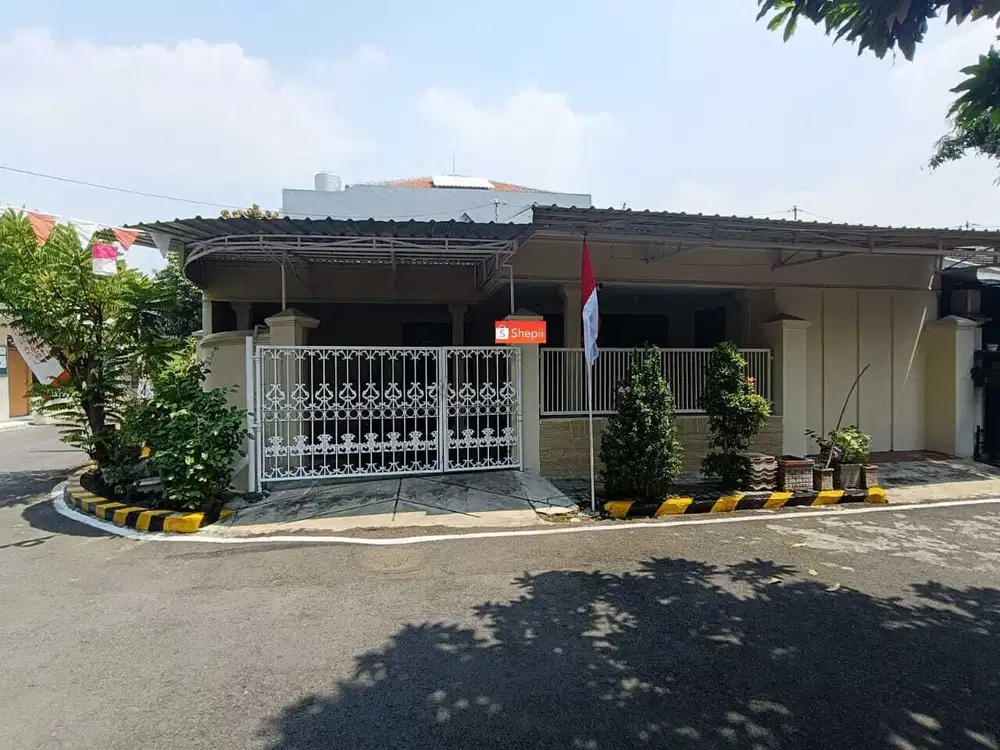Dijual Rumah Kost Full Penghuni di Perum semolowaru Indah Surabaya