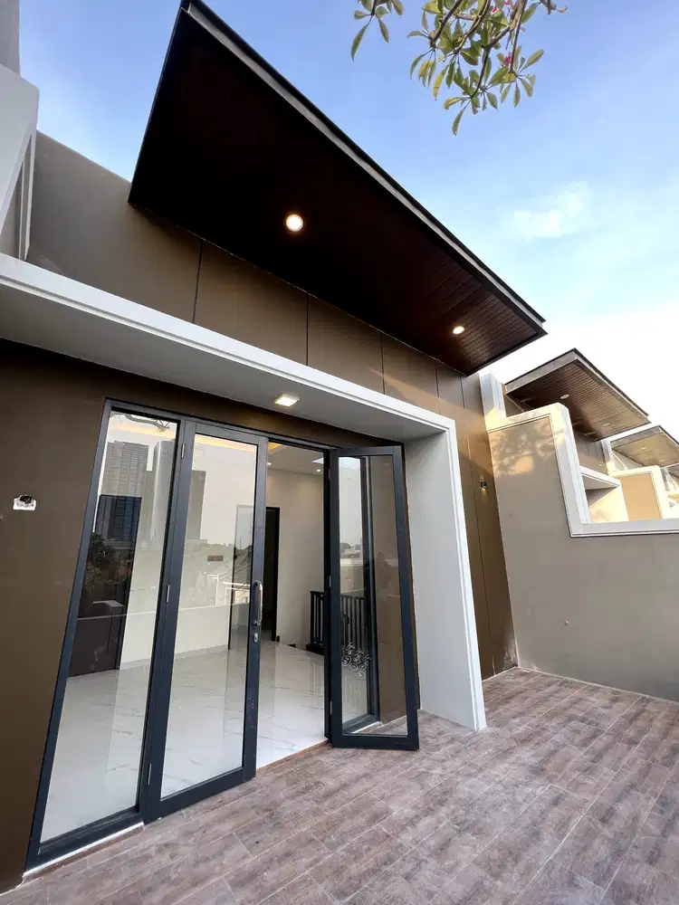 Dekat Ciputra World‼️Rumah Cantik Dukuh KupangSurabaya