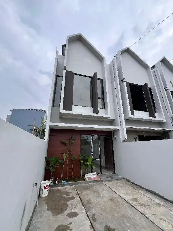 READY UNIT! RUMAH 2 LANTAI  TERLARIS TANAH LUAS AKSES TOL & LRT