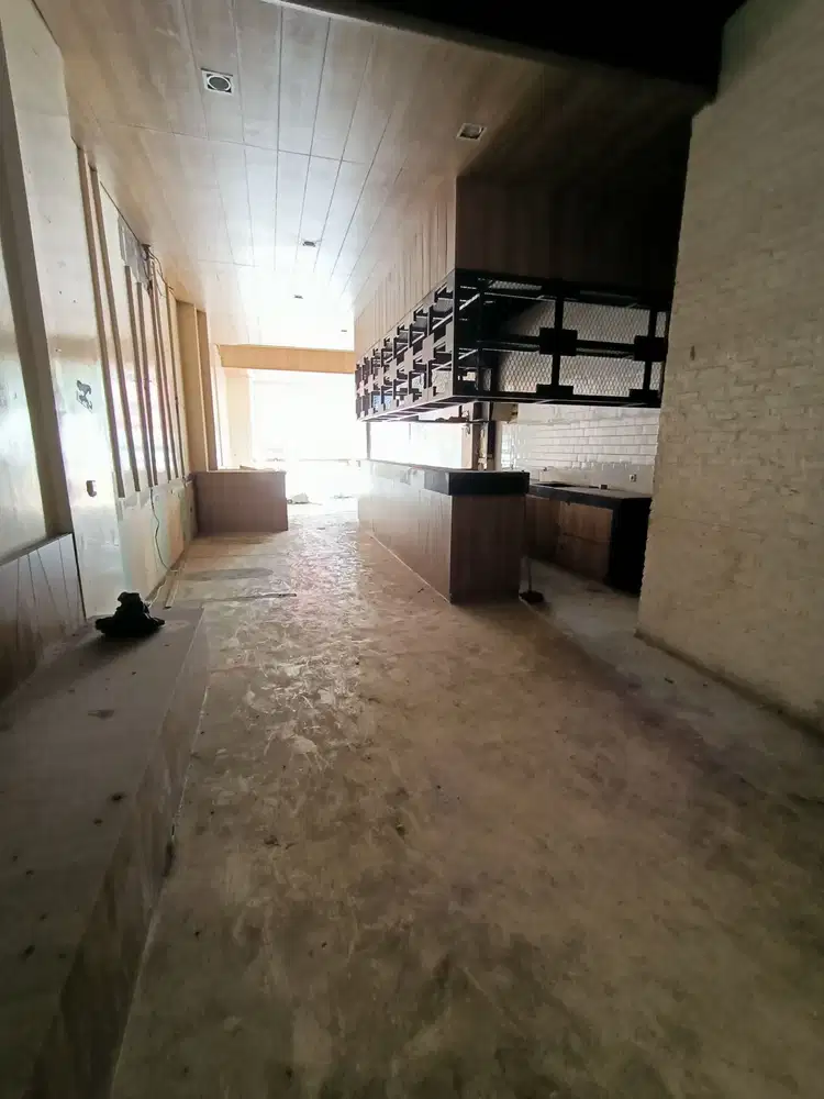 Dijual Ruko Crown Golf Pantai Indah Kapuk Jakarta Utara