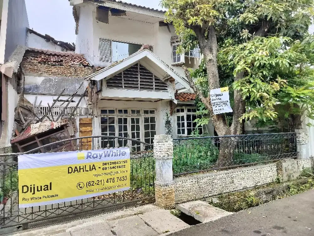 Rumah Lama 2.lnt Lebar 11m Bisa Bangun 2 Rumah