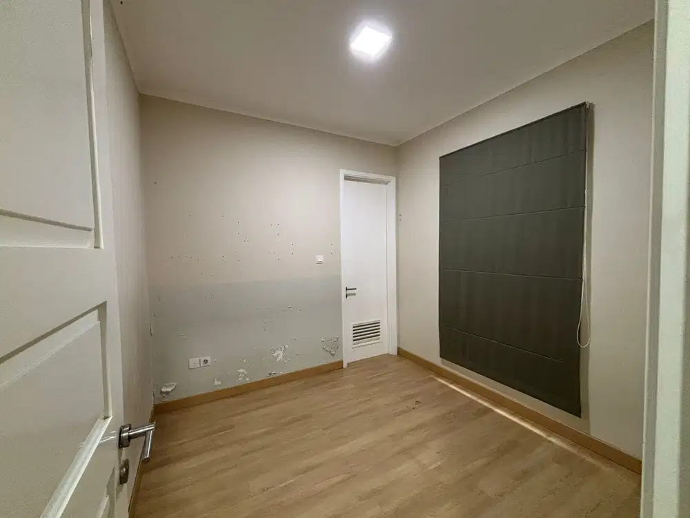 Dijual Cepat Rumah 2 Lantai Bagus Cluster Karelia, Gading Serpong