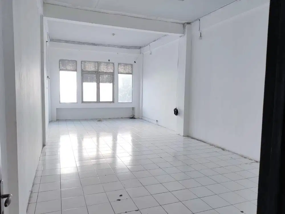 Ruko disewakan dikomplek ruko dekat MRT Blok A