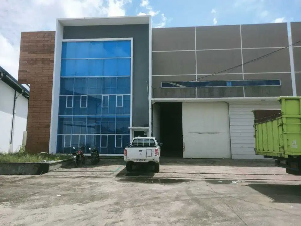 Disewakan Gudang Komplek Pergudangan Cosmo Bizland Alang-alang Lebar