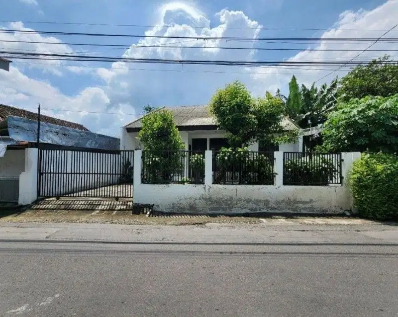 Rumah Nyaman 166m² Strategis Murah Dekat Pasar Nusukan Solo
