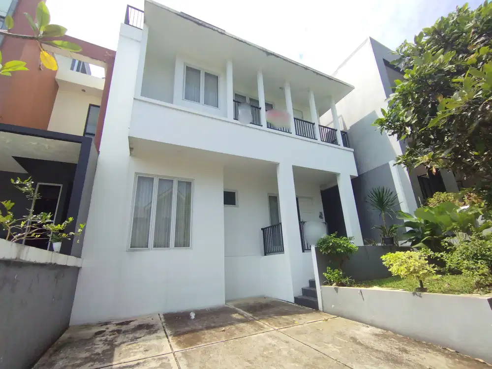 Rumah Luas Pemandangan Gunung Di Sentul City Bogor