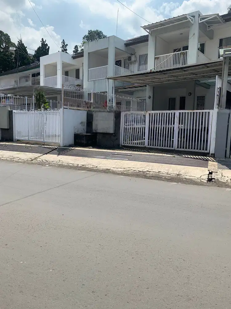 Turun Harga! Rumah 2 Lantai Minimalis Mainroad Ligar Raya Bandung