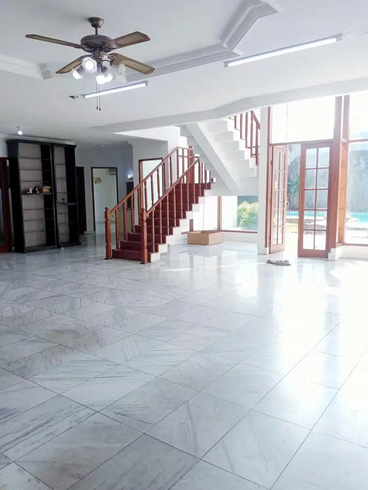 Rumah disewakan di Cipete