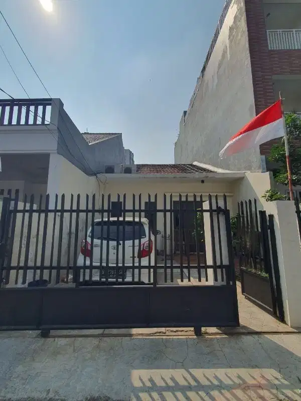 Dijual rumah harga banting dalam komplek at Cipete Jaksel