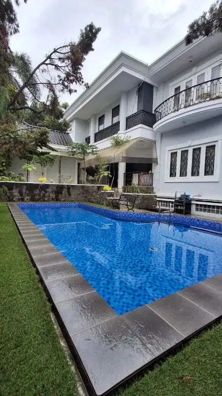 dijual rumah mewah di Pakubuwono area kebayoran baru jakarta selatan