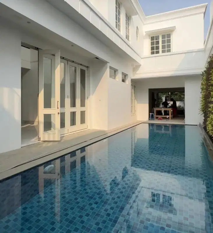 dijual rumah Brandnew mewah Clasic di Menteng