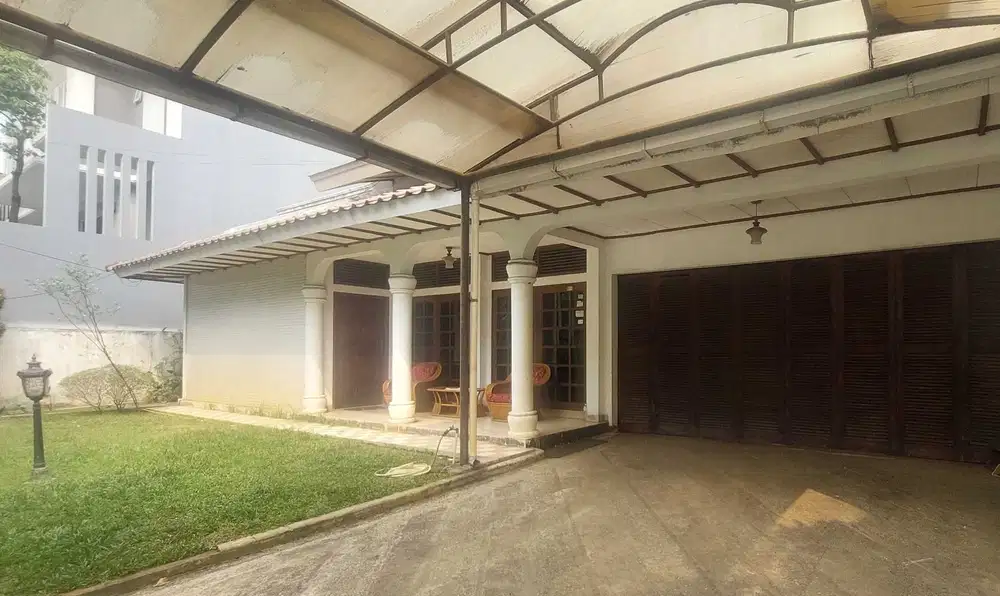 Dijual rumah lama siap huni di karang asam raya kuningan jakarta Selat