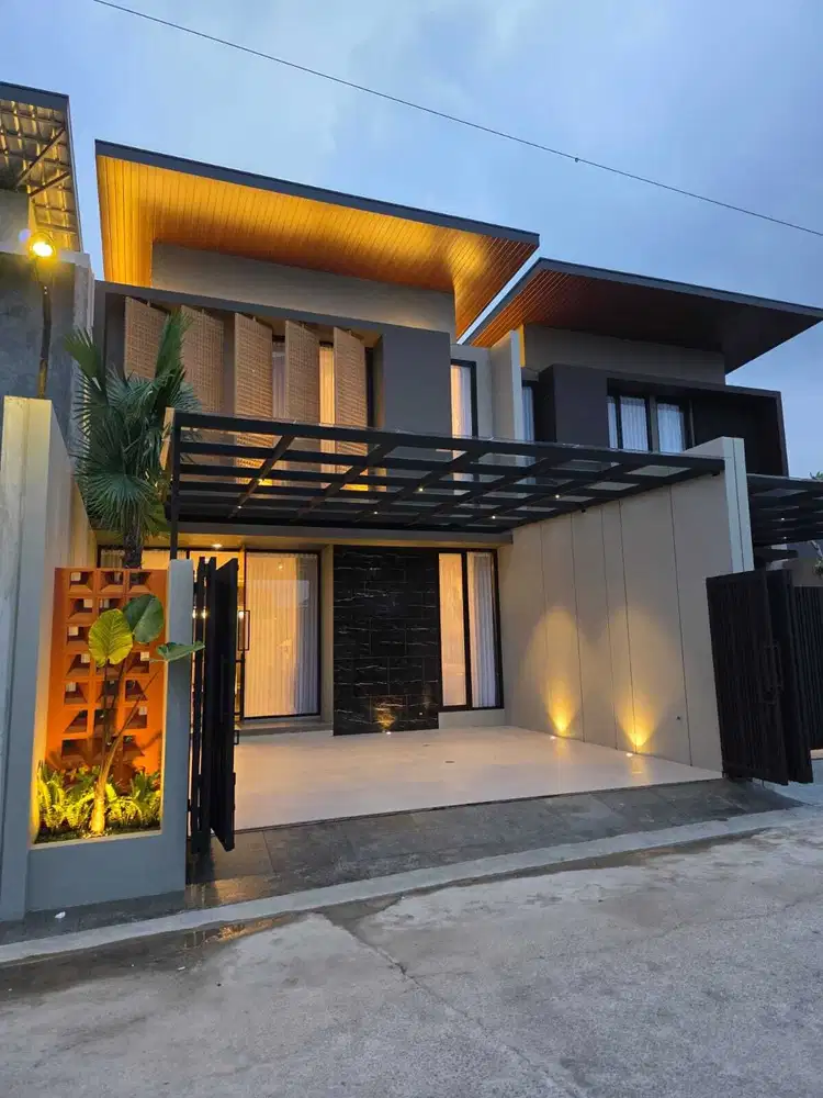RUMAH MEWAH 2 LANTAI MODERN KONTEMPORER FULLY FURNISHED DEKAT JOGJABAY