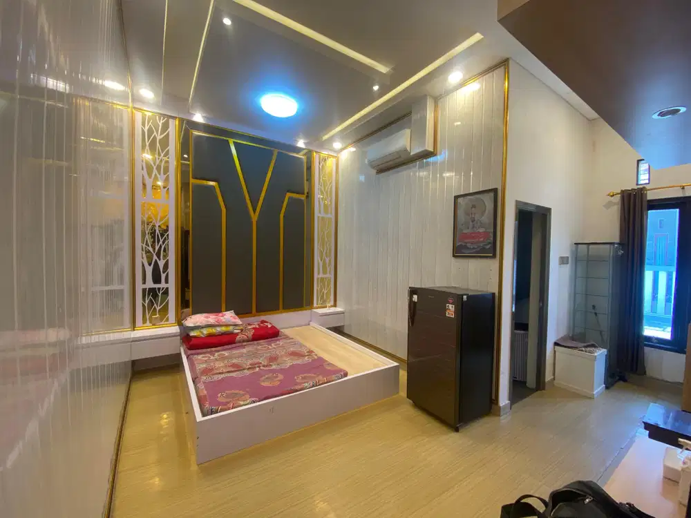 Jual cepat BU rumah bagus luas Sawahan