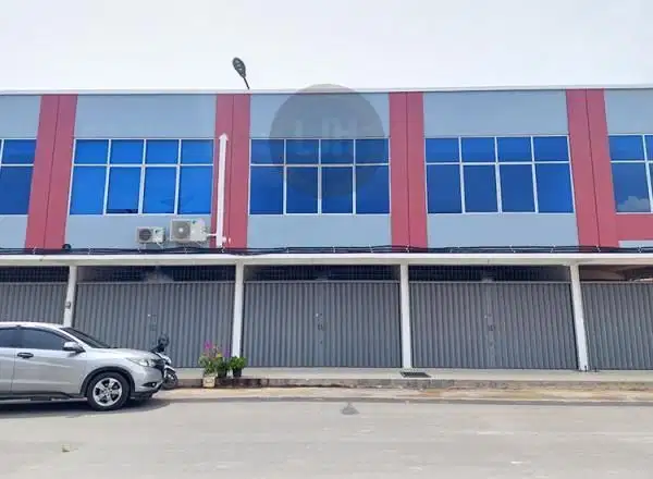 Disewakan Ruko gandeng 3 unit di Golden Bengkong BCI Dekat Beach Club