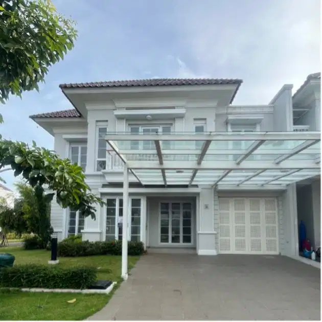 Granada Menaggio Village Hook