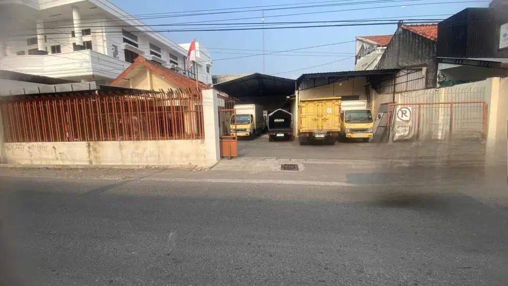 Gudang murah di dekat jalan wates di jual cepat