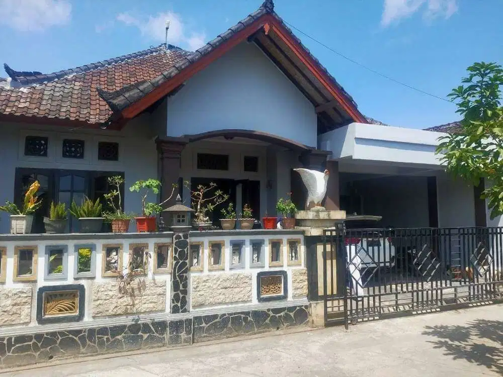 rumah dikubung batu taman griya jimbaran,dkt pasar,siap huni