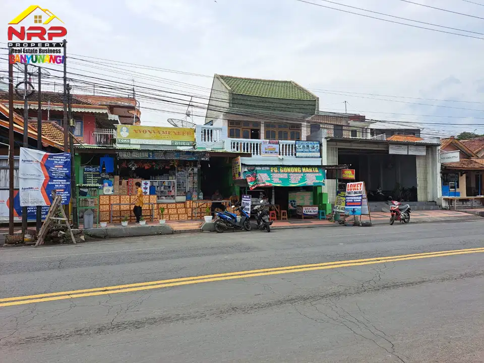 Dijual Tanah Bonus Bangunan Di depan Pelabuhan Penyebrangan Ketapang -