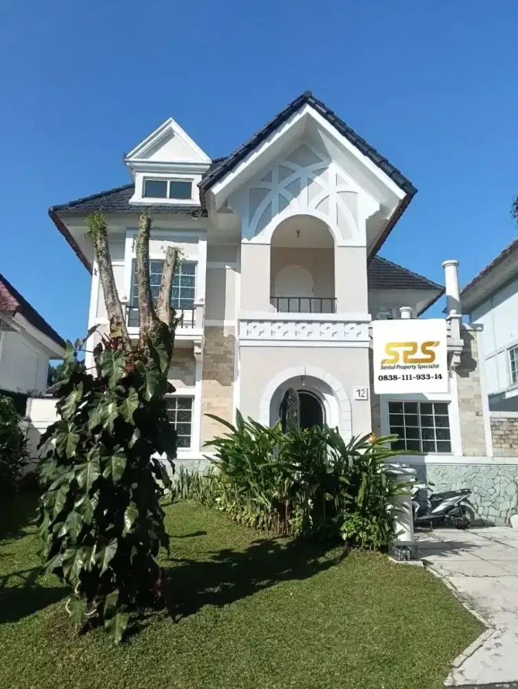 Di jual rumah di Sentul city hanya 5 menit dari pasar aphoong