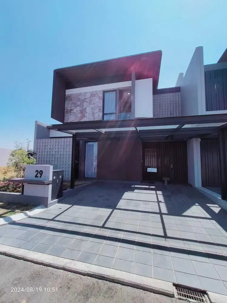 Jual Rumah Baru Exclusive Cluster Hillary Summarecon Bandung