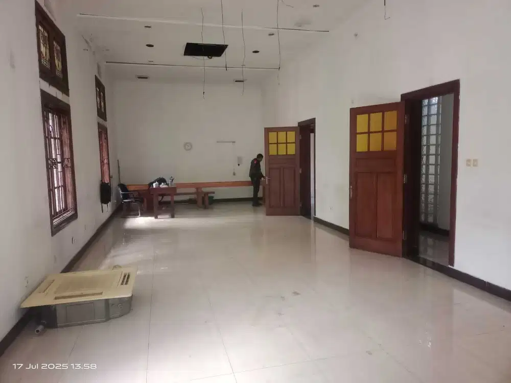 Disewakan rumah heritage di sayap riau