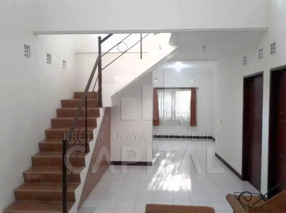 RUMAH SEMI FURNISHED 2 LANTAI SIAP HUNI DI SETRADUTA BANDUNG