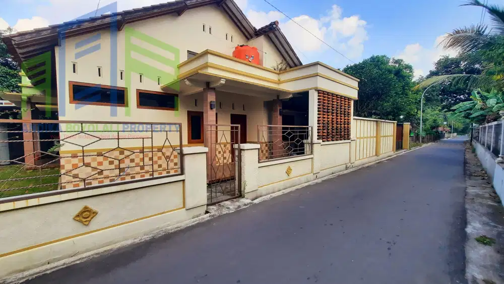 Dijual rumah mewah dengan halaman luas di Boyolali kota