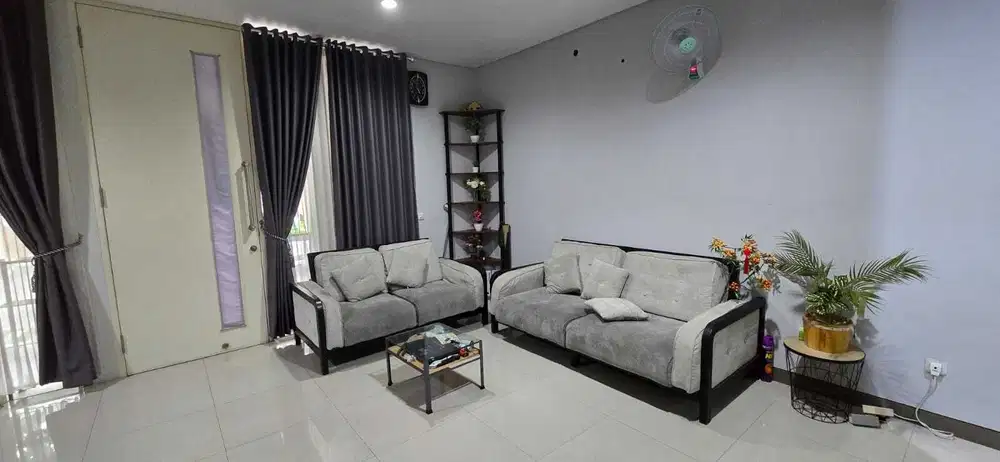 Jual Murah BUC Full Furnish Rumah di Greenlake Citraland Surabaya
