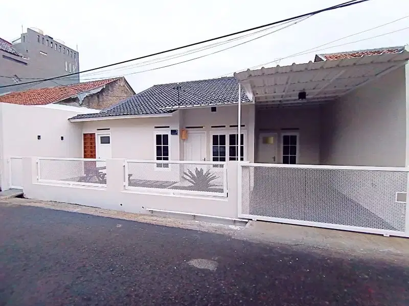 JUAL CEPAT RUMAH MEWAH MINIMALIS STRAREGIS SOEKARNO HATTA