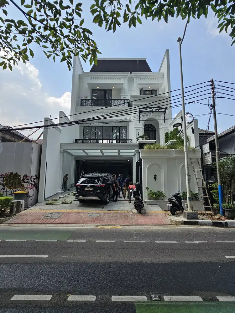 BRAND NEW CLASSIC MODERN HOUSE TEBET JAKARTA SELATAN
