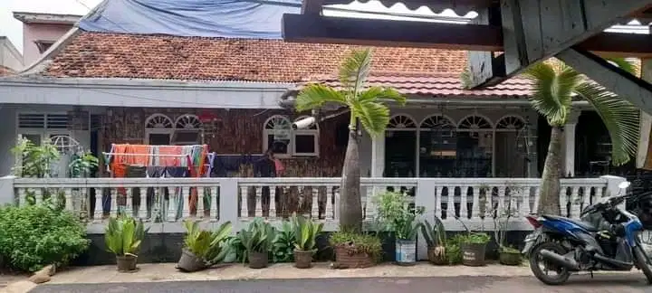 RUMAH DI JUAL DI ULUJAMI JAKARTA SELATAN