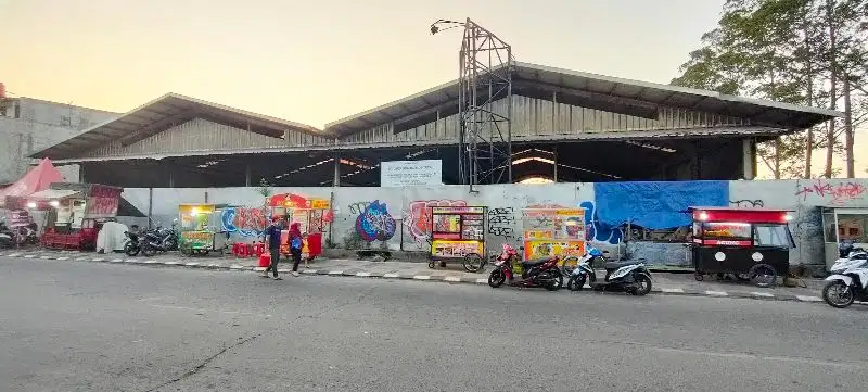 DI JUAL MURAH TANAH KOMERSIL HOOK PERUMNAS  KARAWACI KOTA TANGERANG