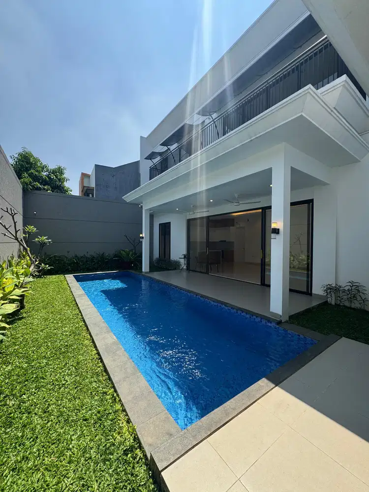 DIJUAL RUMWH CILANDAK  BRAND NEW - BELAKANG CITOS