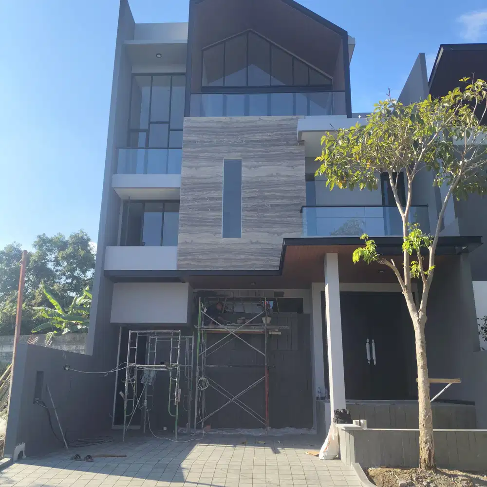 RUMAH BARU CITRALAND WOODLAND GRAHA FAMILY PAKUWON INDAH SURABAYA