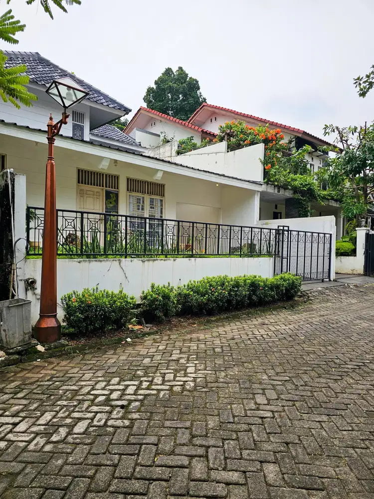DIJUAL RUMAH  TAMAN REMPOA TANGERANG SELATAN
