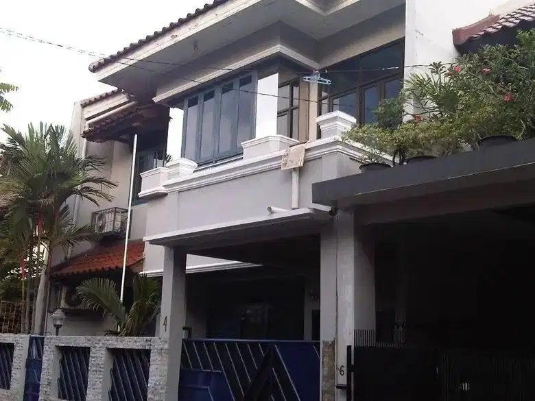 Di Sewakan Rumah 2 Lantai Lokasi Strategis di Pulo Gadung, JakTim