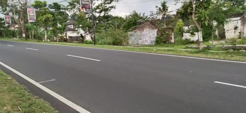 Tanah pinggir jalan Raya Karangpandan Tawangmangu strategis