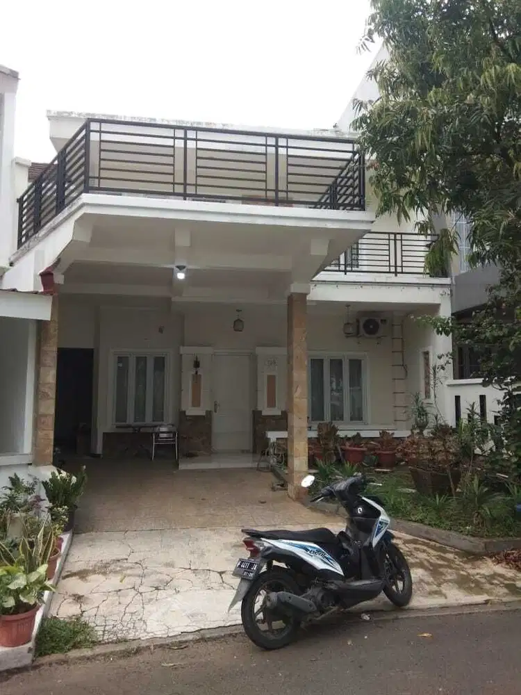 DIJUAL RUMAH 2 LANTAI BISA NEGO BISA SURVEY VENESIA SENTUL SSR433