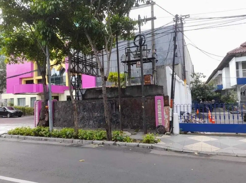 Gedung Serbaguna Surabaya  Nol Jalan Raya Genteng Kali