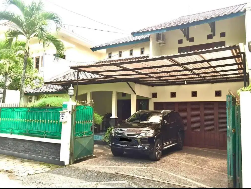 Rumah besar murah di lempong sari dekat sekolah Al azhar, UGM, JCM