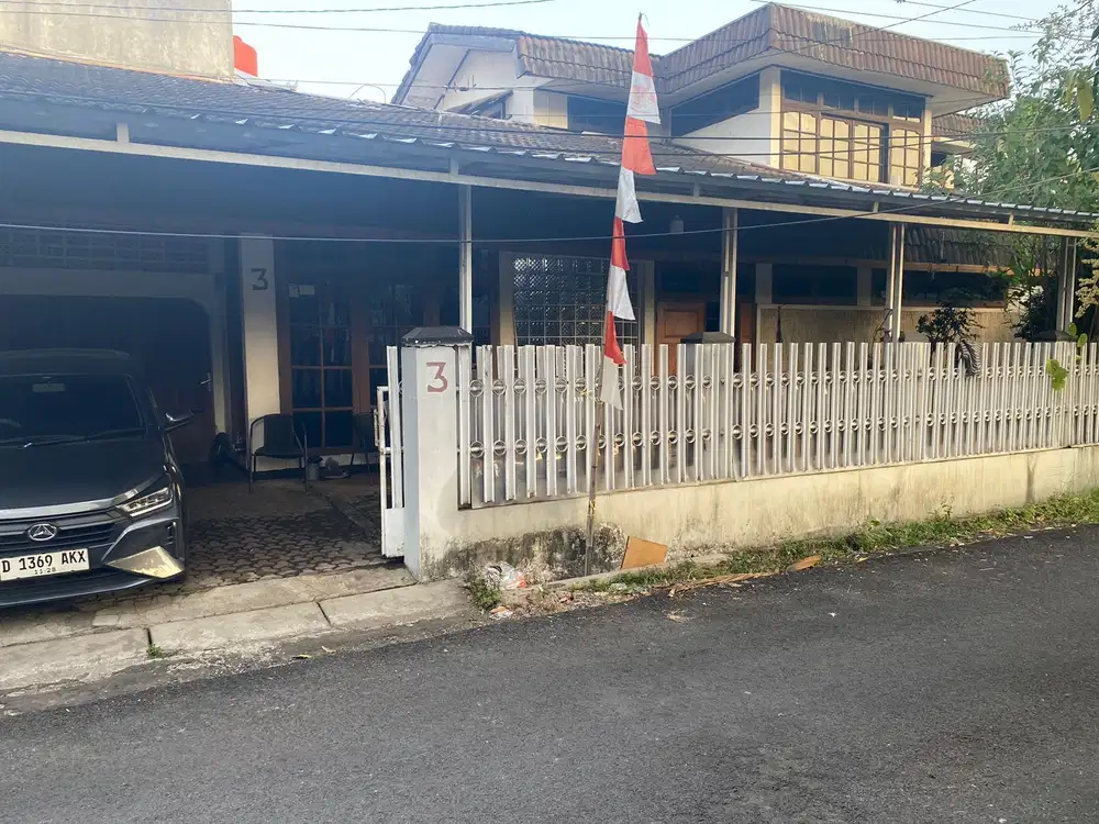 Rumah terawat diap huni turangga bkr