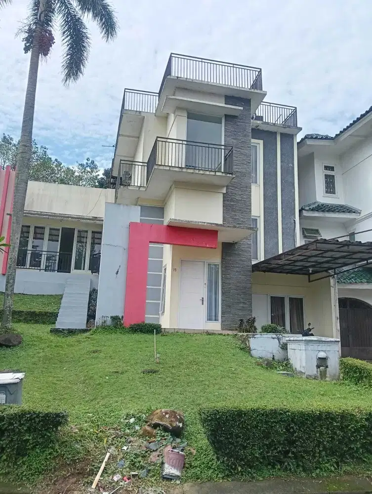 DISEWA RUMAH TAHUNAN BAGUS SIAPHUNI BUKIT GOLF HIJAU BGH SENTUL SSR820