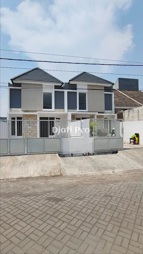 Unit Terbatas, Rumah Baru Di Rungkut Dekat OERR, UPN, Tmbk Medokan Ayu